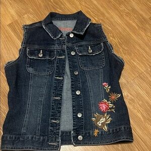 d. jeans Dark Blue Denim Vest with Floral Embroidery small